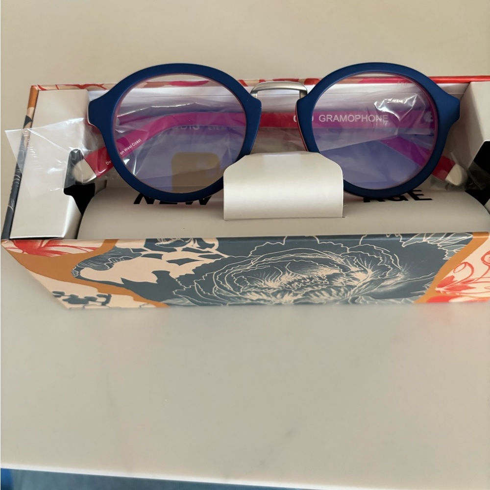 Cddis eyewear